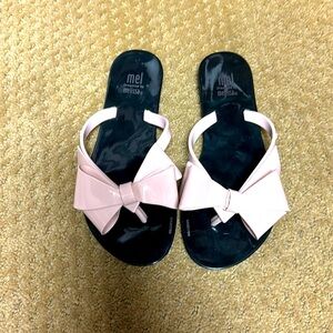 NIB Mel by Melissa Harmonic Bow III. Black/Pink Size 2.
